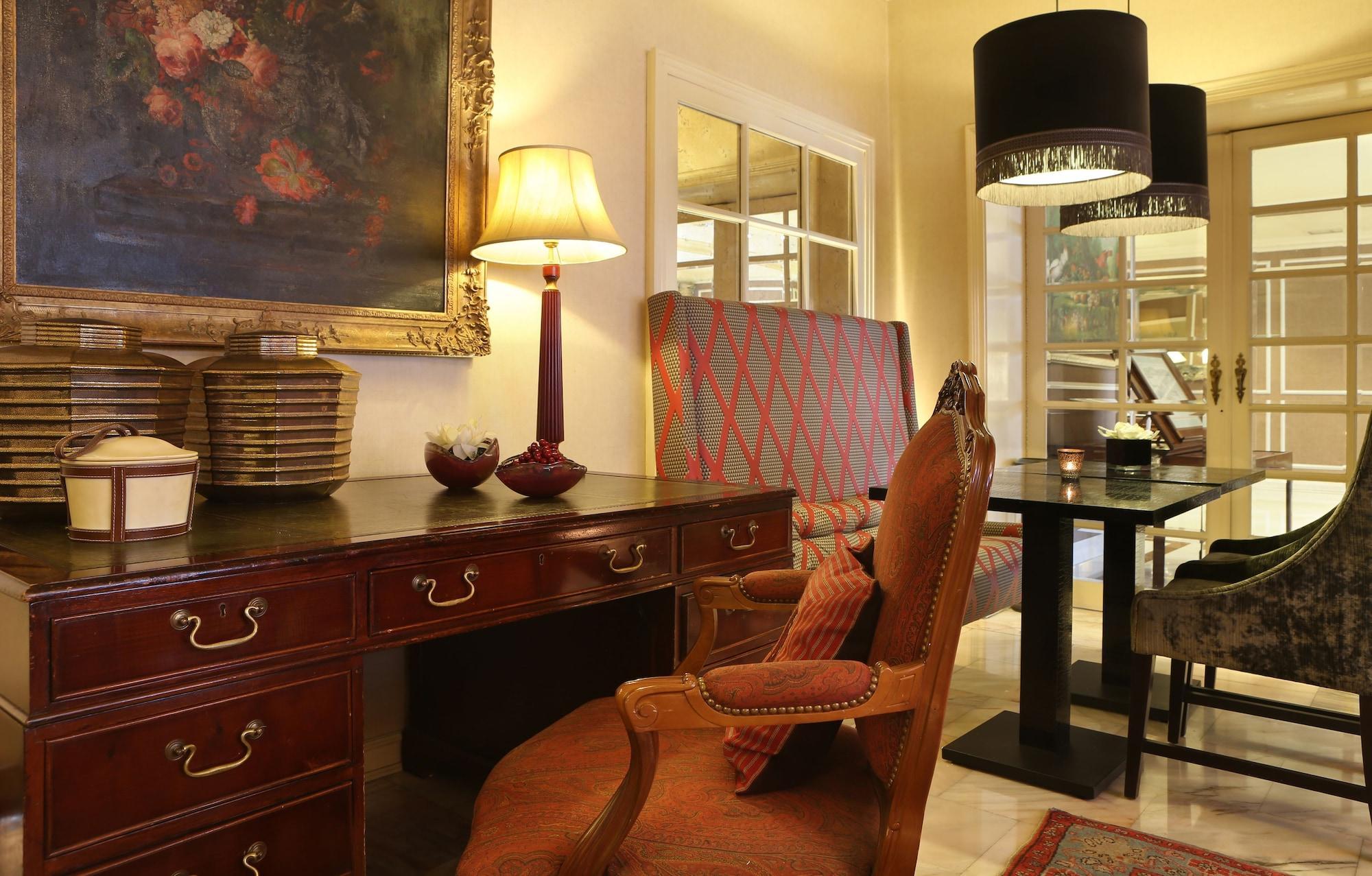 Plaza - Heritage Collection - Avenida Lissabon