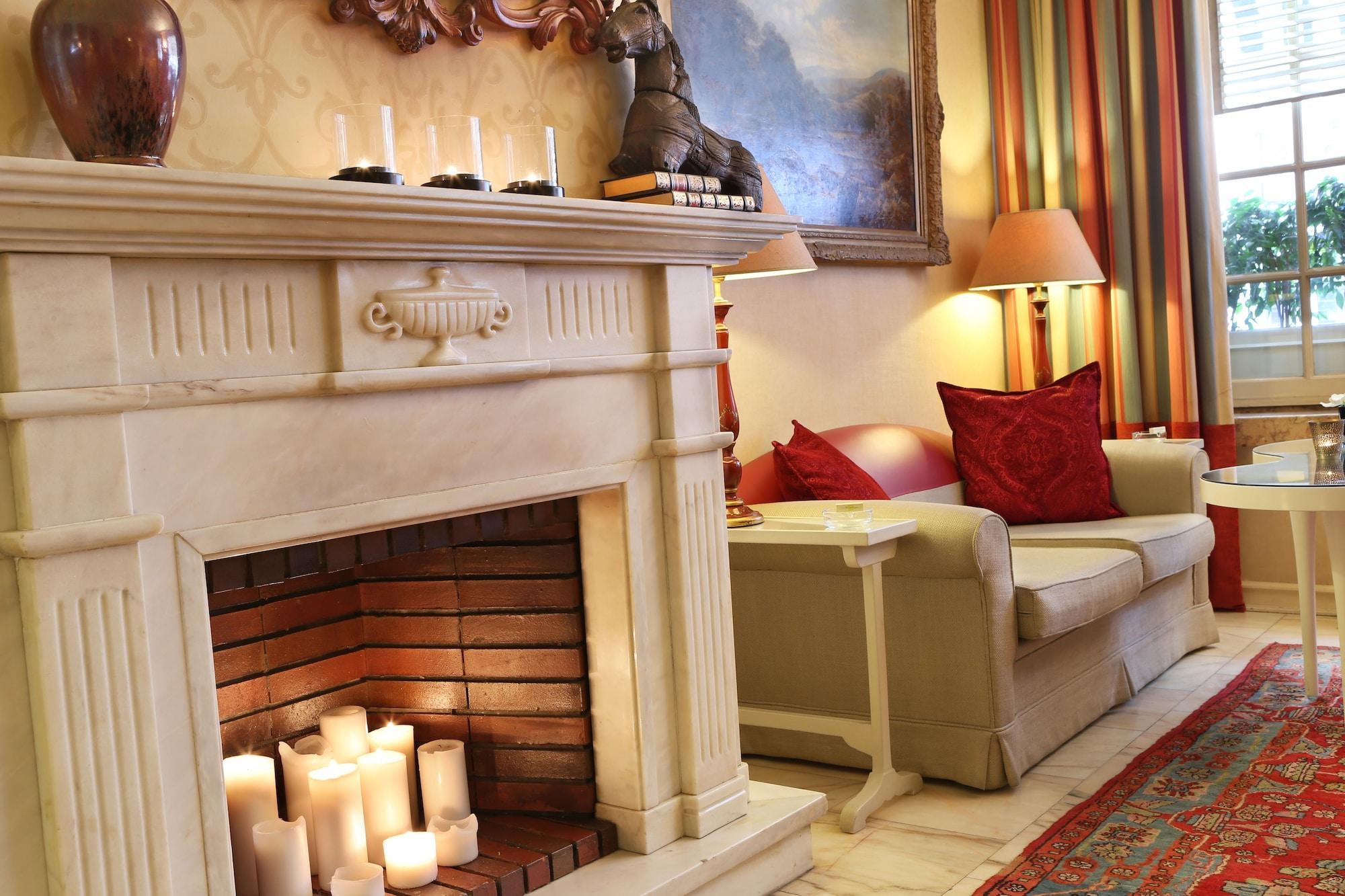 Plaza - Heritage Collection - Avenida Hotel