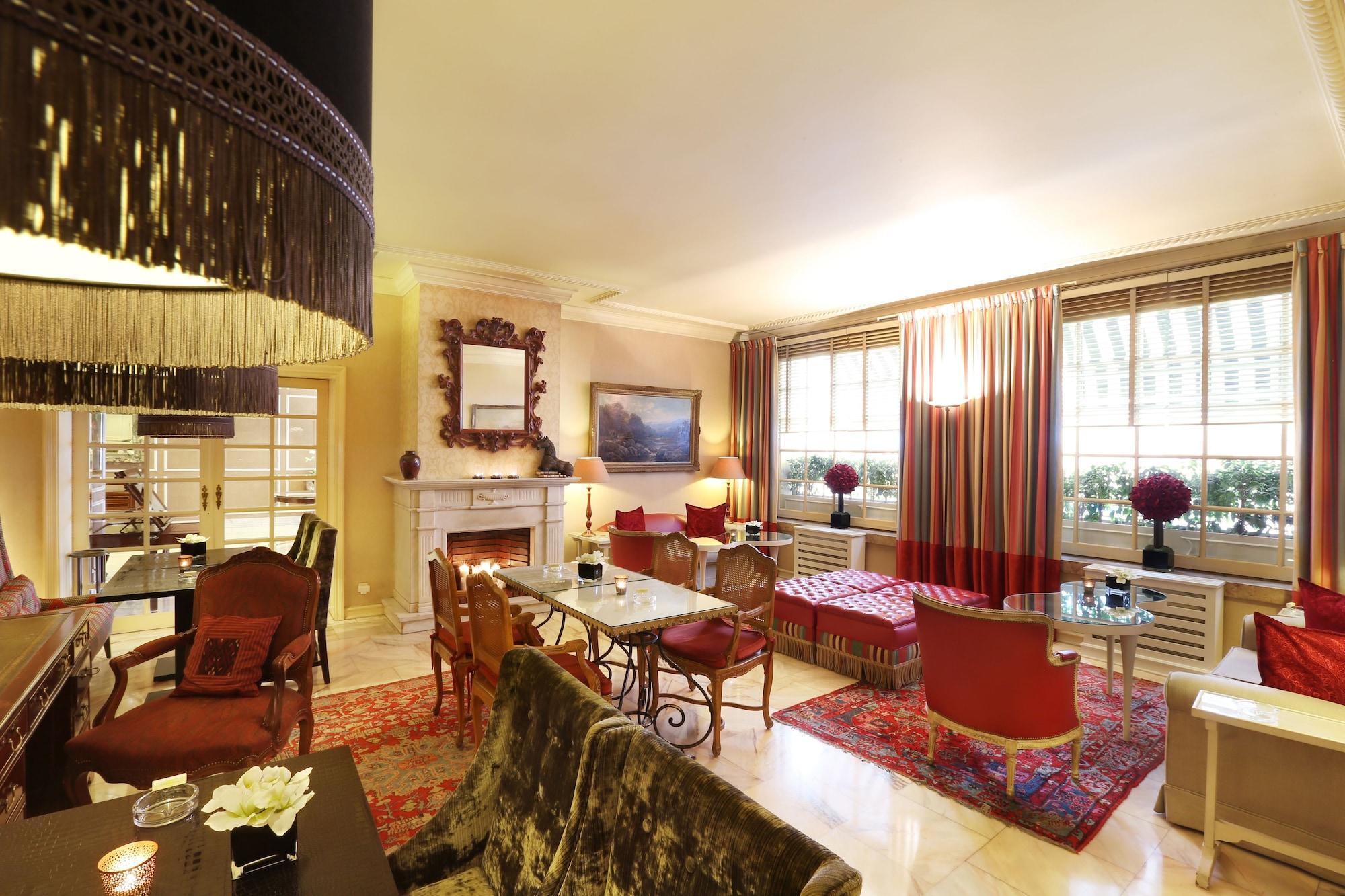 Plaza - Heritage Collection - Avenida Hotel