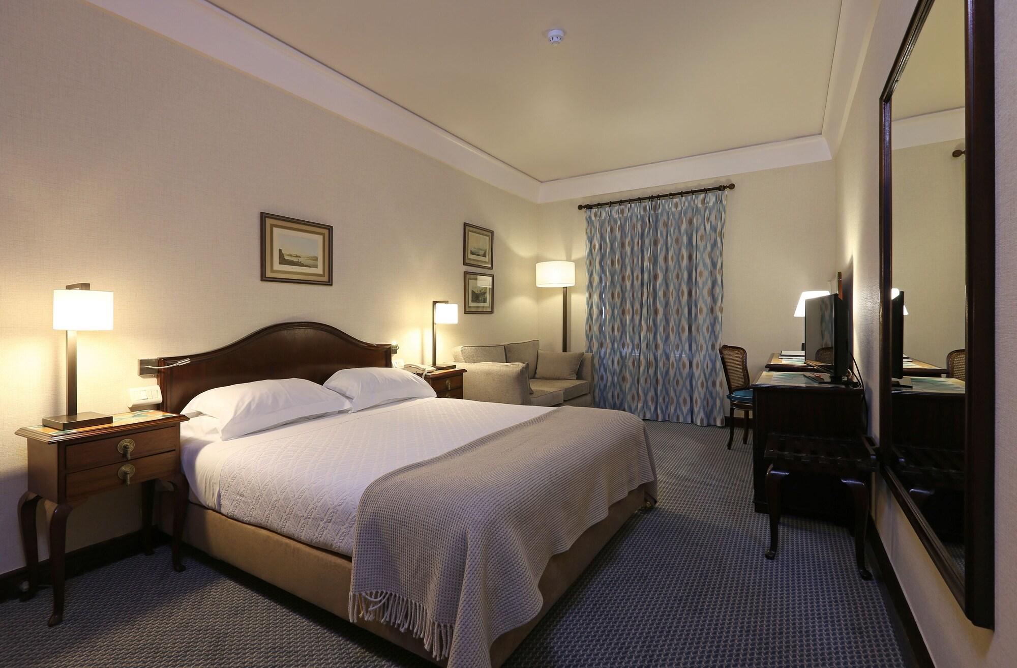 Plaza - Heritage Collection - Avenida 4*