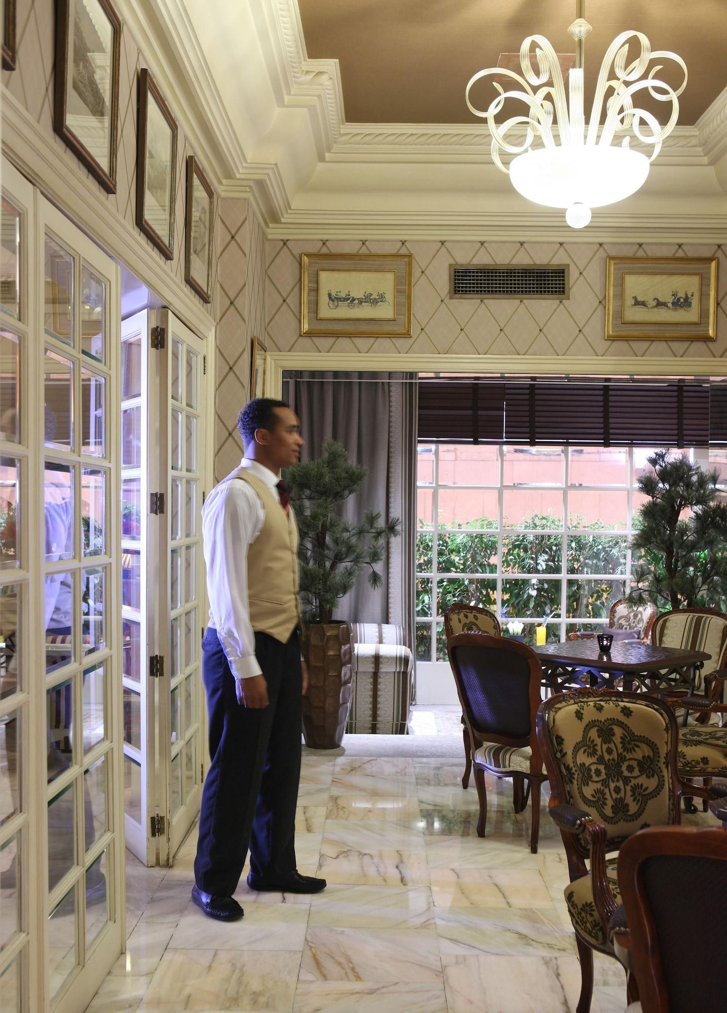 Plaza - Heritage Collection - Avenida Lissabon
