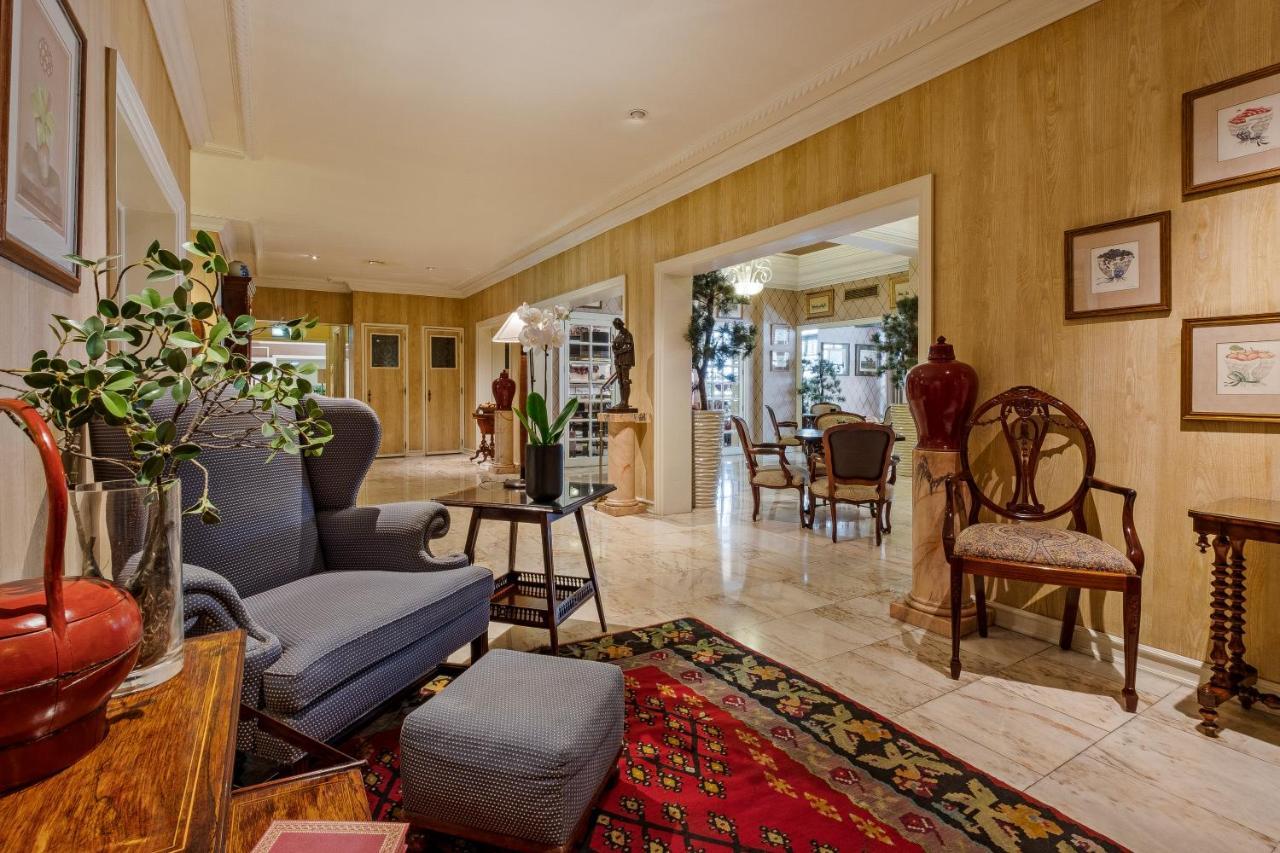 Plaza - Heritage Collection - Avenida Hotel